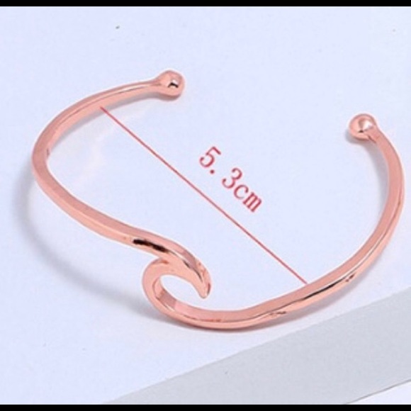🆕Rose Gold Wave Cuff 🌊 - Picture 2 of 2